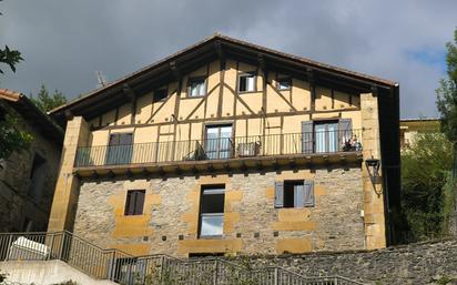 Vista exterior de Dúplex en venda en Aia amb Terrassa i Balcó