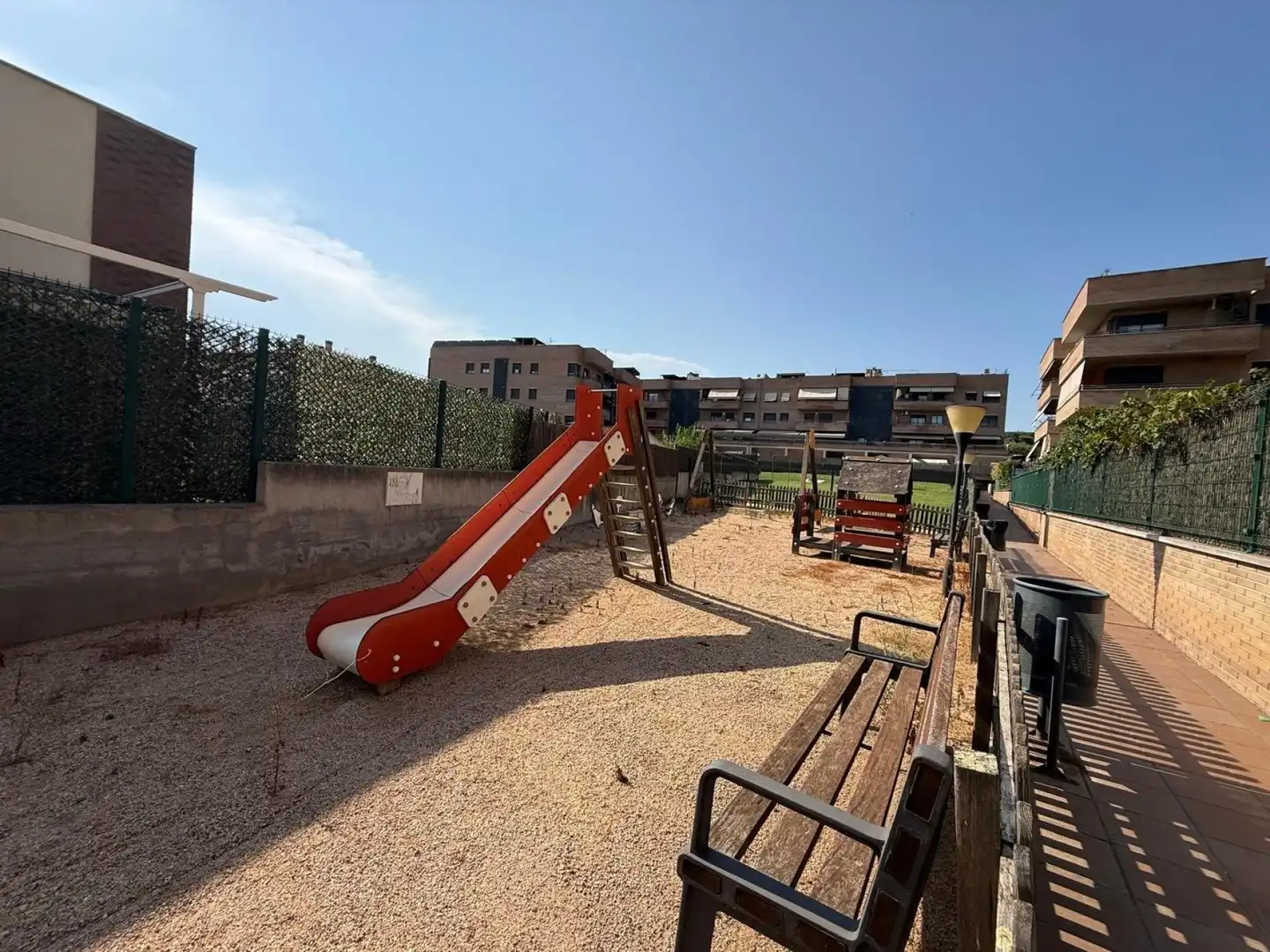Aparcament de Pis en venda en Lloret de Mar amb Aire condicionat, Calefacció i Terrassa