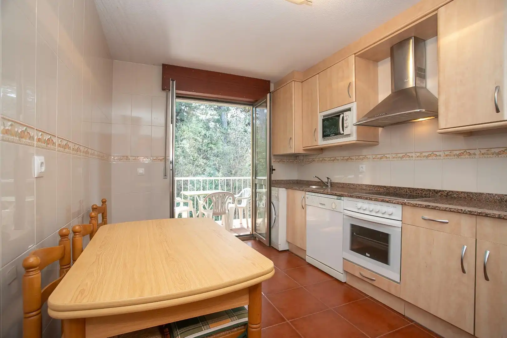 Cocina de Piso en venta en San Vicente de la Barquera con Calefacción y Balcón
