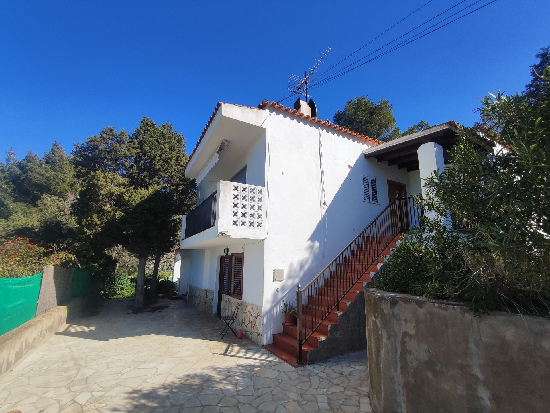 Vista exterior de Casa o xalet en venda en Sant Josep de sa Talaia amb Calefacció, Terrassa i Moblat