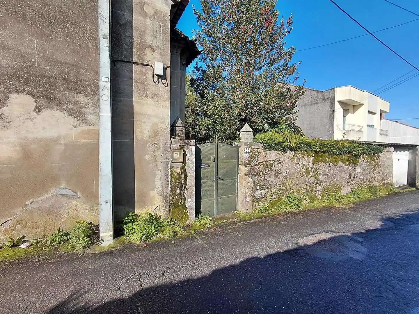 Vista exterior de Casa o xalet en venda en Vilagarcía de Arousa amb Jardí privat, Terrassa i Traster