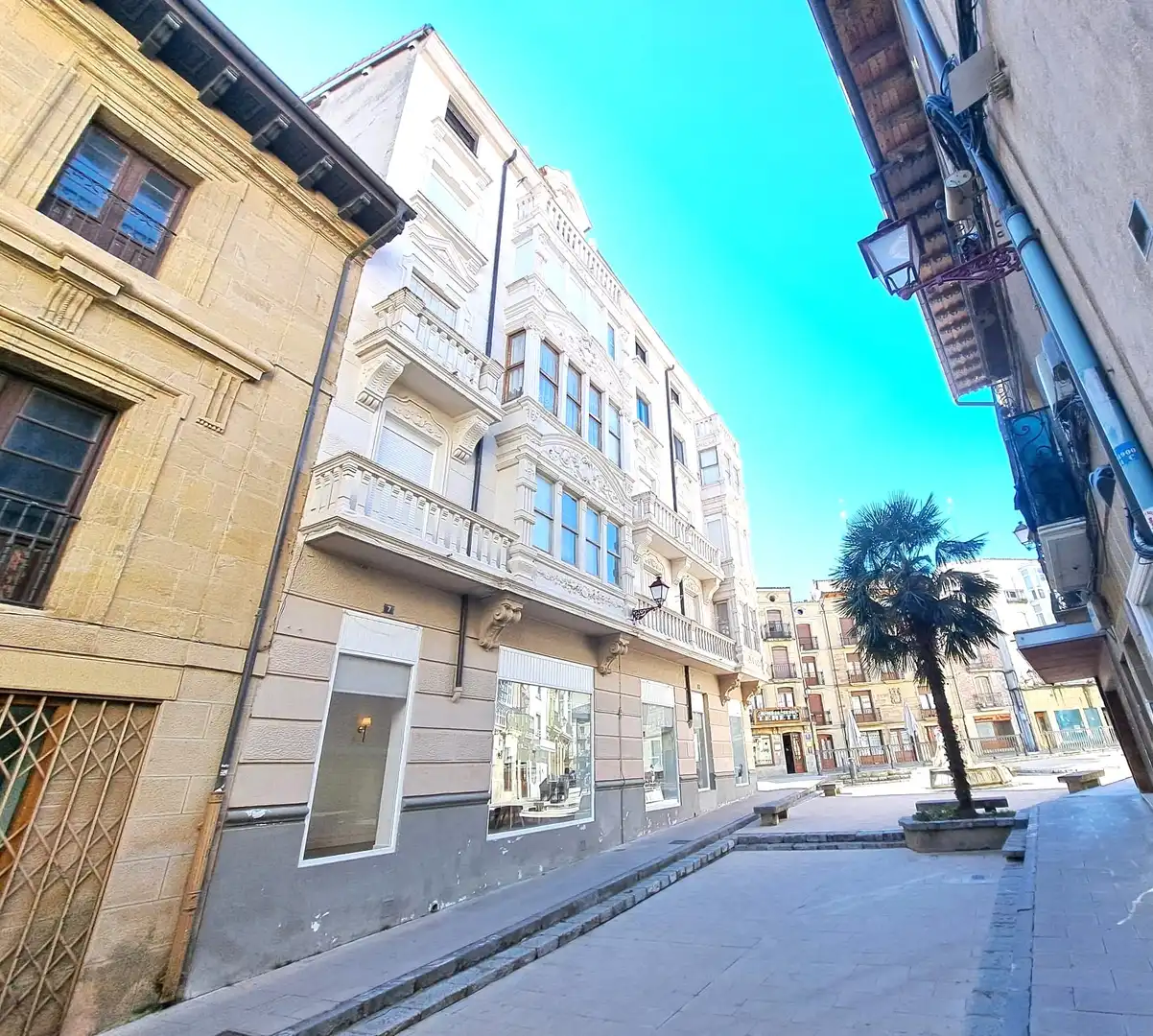 Piso con terraza en venta en Calle Lucrecia Arana, imagen 4