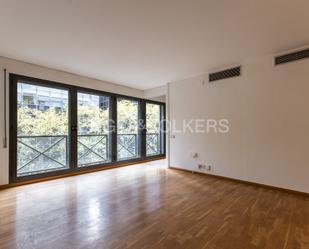 Exterior view of Apartment for sale in Sabadell  with Air Conditioner, Heating and Parquet flooring