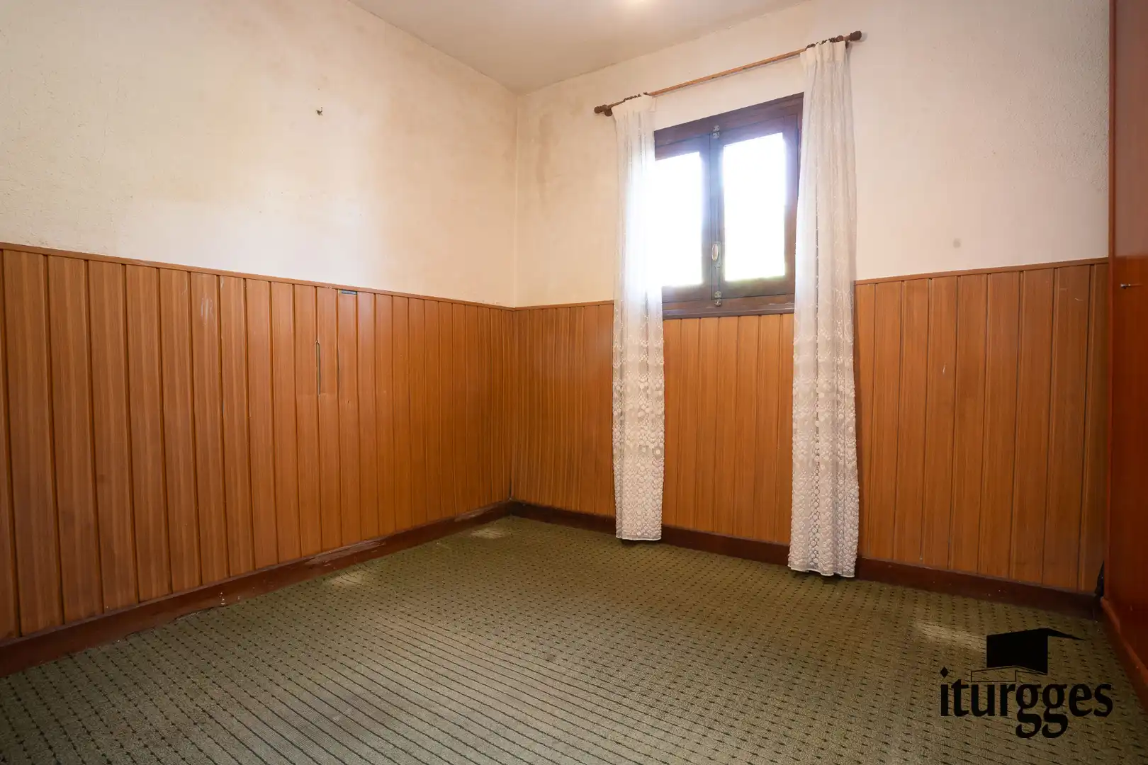 Casa adosada en venta en Gernika-Lumo con Jardín privado, Amueblado y Horno