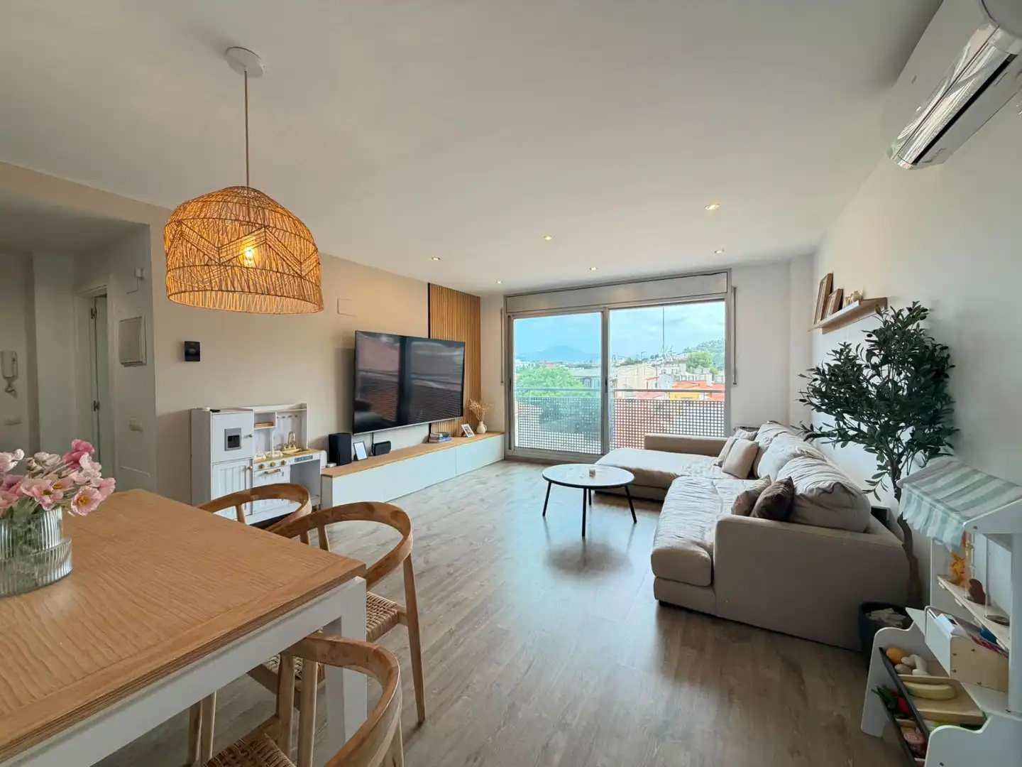 Sala d'estar de Àtic en venda en Sant Quirze del Vallès amb Aire condicionat i Calefacció