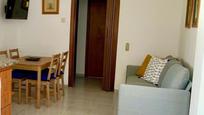 Living room of Flat for sale in  Valencia Capital  with Air Conditioner, Heating and Oven