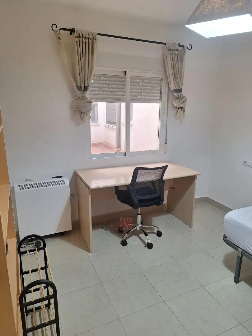 Flat for sale in Granada  with Heating and Furnished