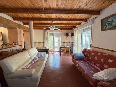 Casa con balcone in vendita a Hellín