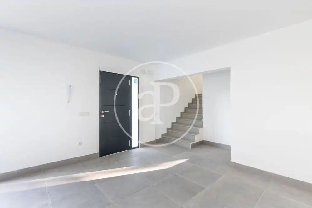 Casa aparellada amb terrassa en venda a Godelleta, imagen 8