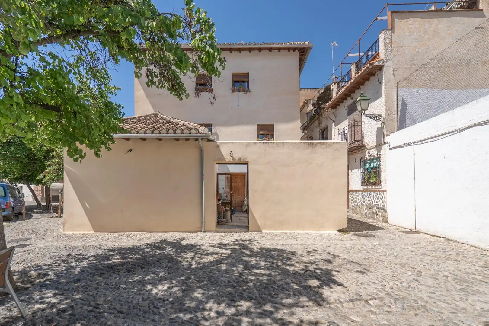 Exterior view of Houses for sale in Granada  with Air Conditioner, Terrace and Furnished