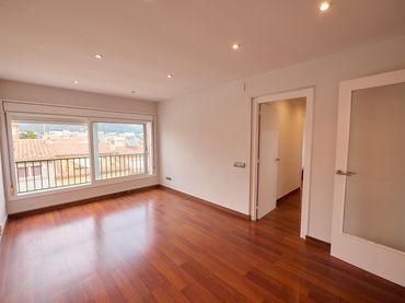 Flat for sale in Avenida CAN BAIXERES