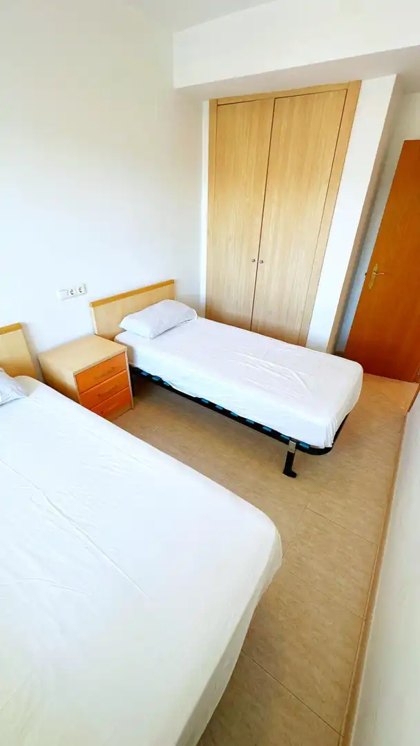 Habitación de Apartamento en venta en Gandia con Amueblado, Balcón y Piscina comunitaria
