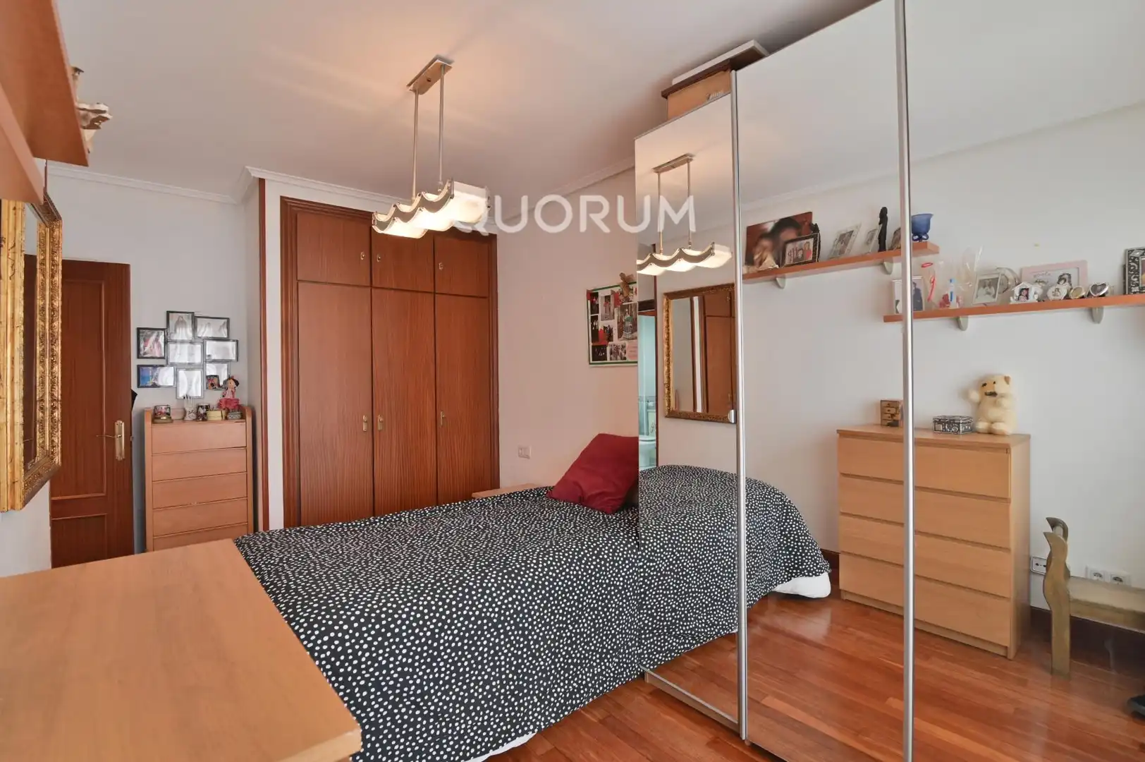 Bedroom of Flat for sale in Galdakao  with Storage room and Balcony