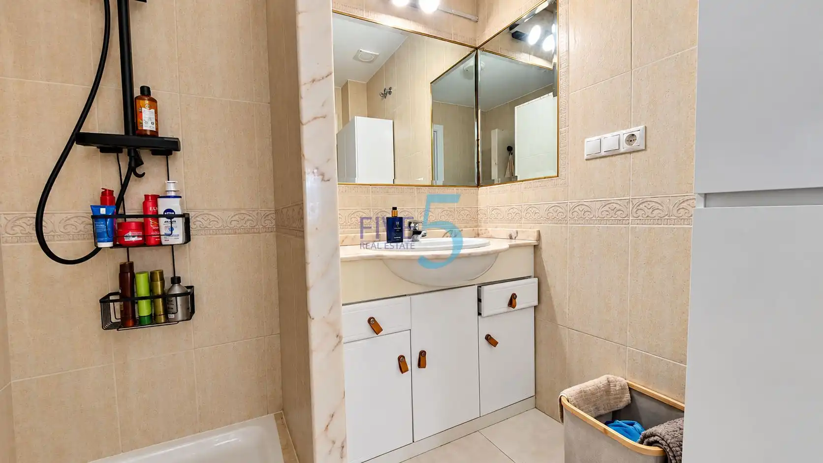 Bathroom of Flat for sale in Orihuela Costa