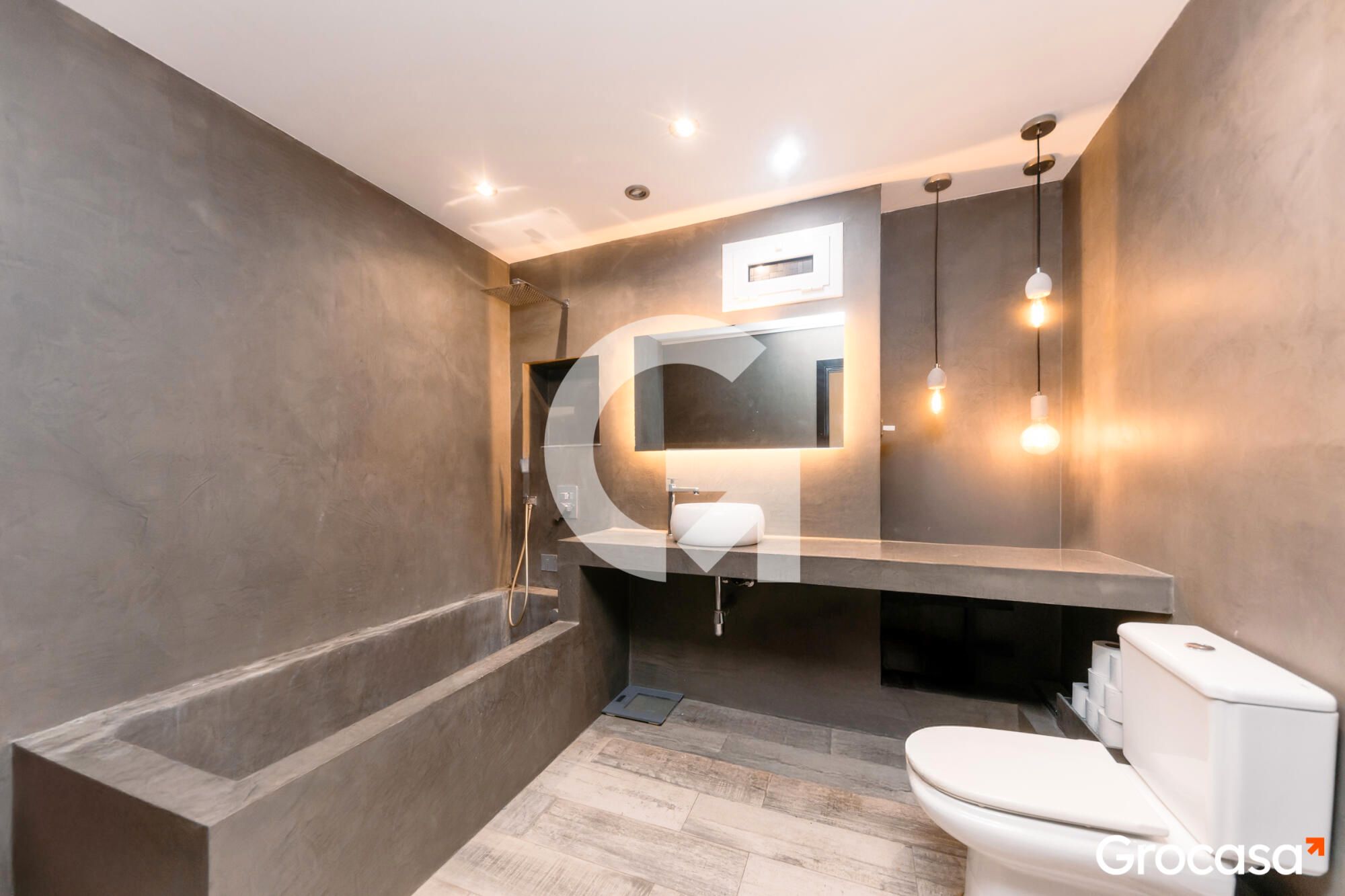 Bathroom of Flat for sale in Sant Boi de Llobregat  with Air Conditioner, Oven and Balcony