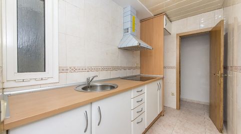 Foto 2 de Piso en venta en Carrer Verge de Montserrat, Pont Vell, Ripollet