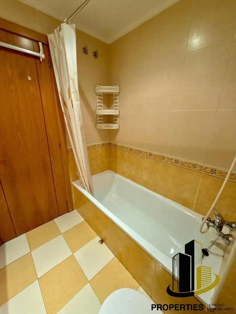 Badezimmer von Wohnung zum Verkauf in Guijuelo
