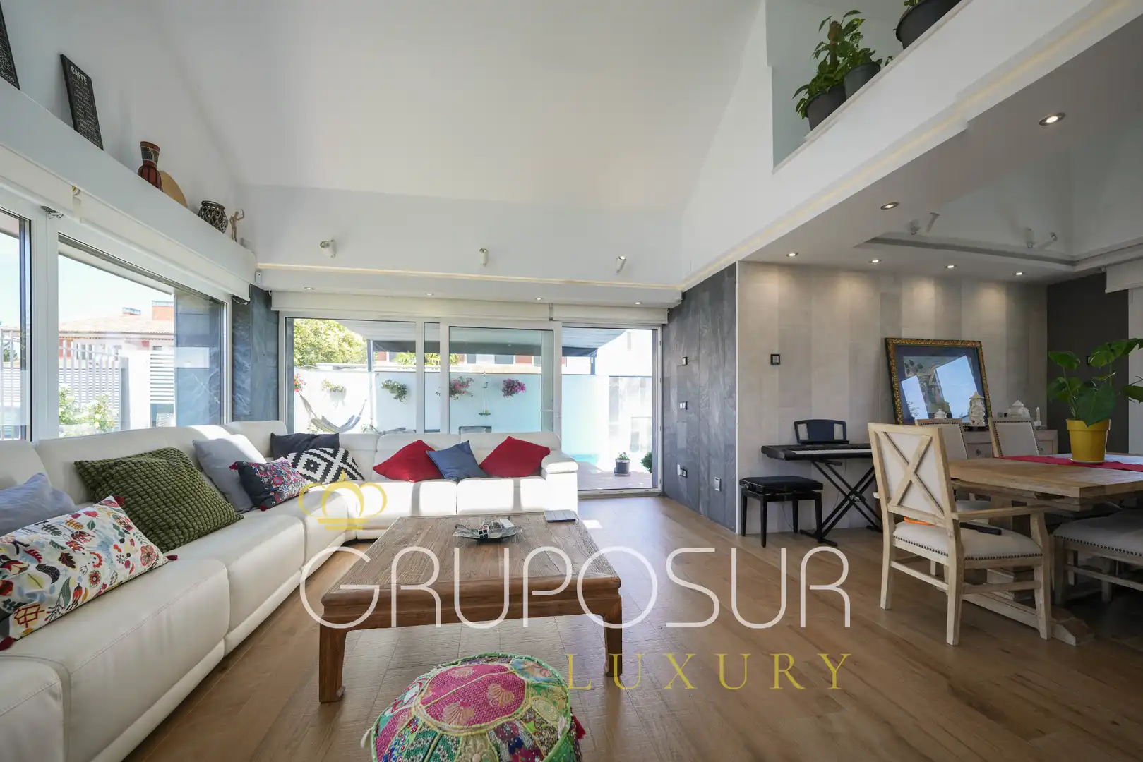 Sala de estar de Casa o chalet en venta en Valladolid con Aire acondicionado, Calefacción y Jardín privado