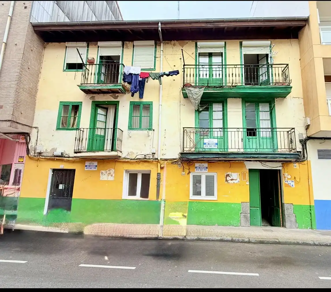 Business premises for sale in Santoña