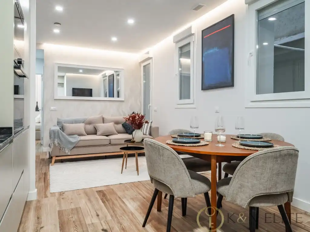 Flat for sale in Calle Santa Feliciana