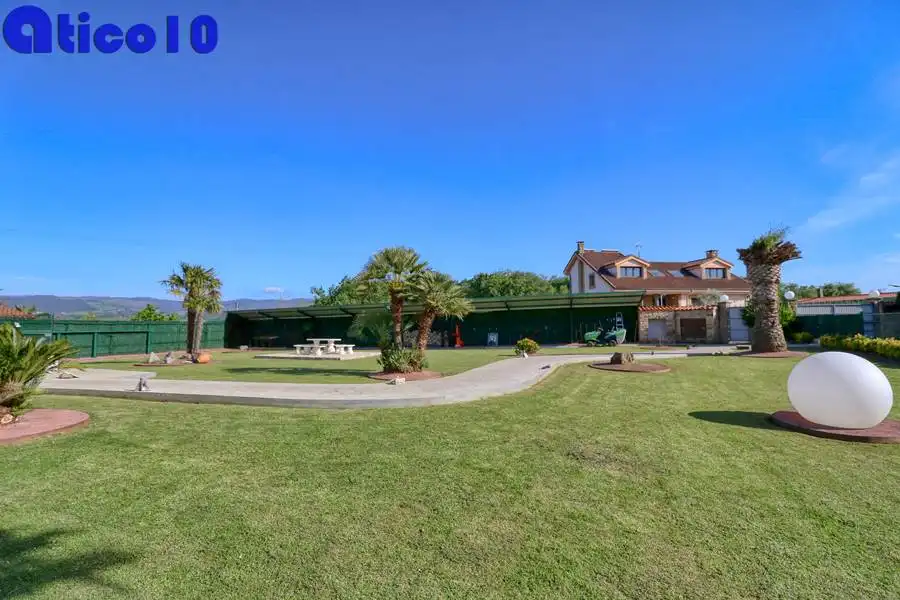 Jardín de Casa o chalet en venta en Gijón  con Calefacción, Jardín privado y Parquet