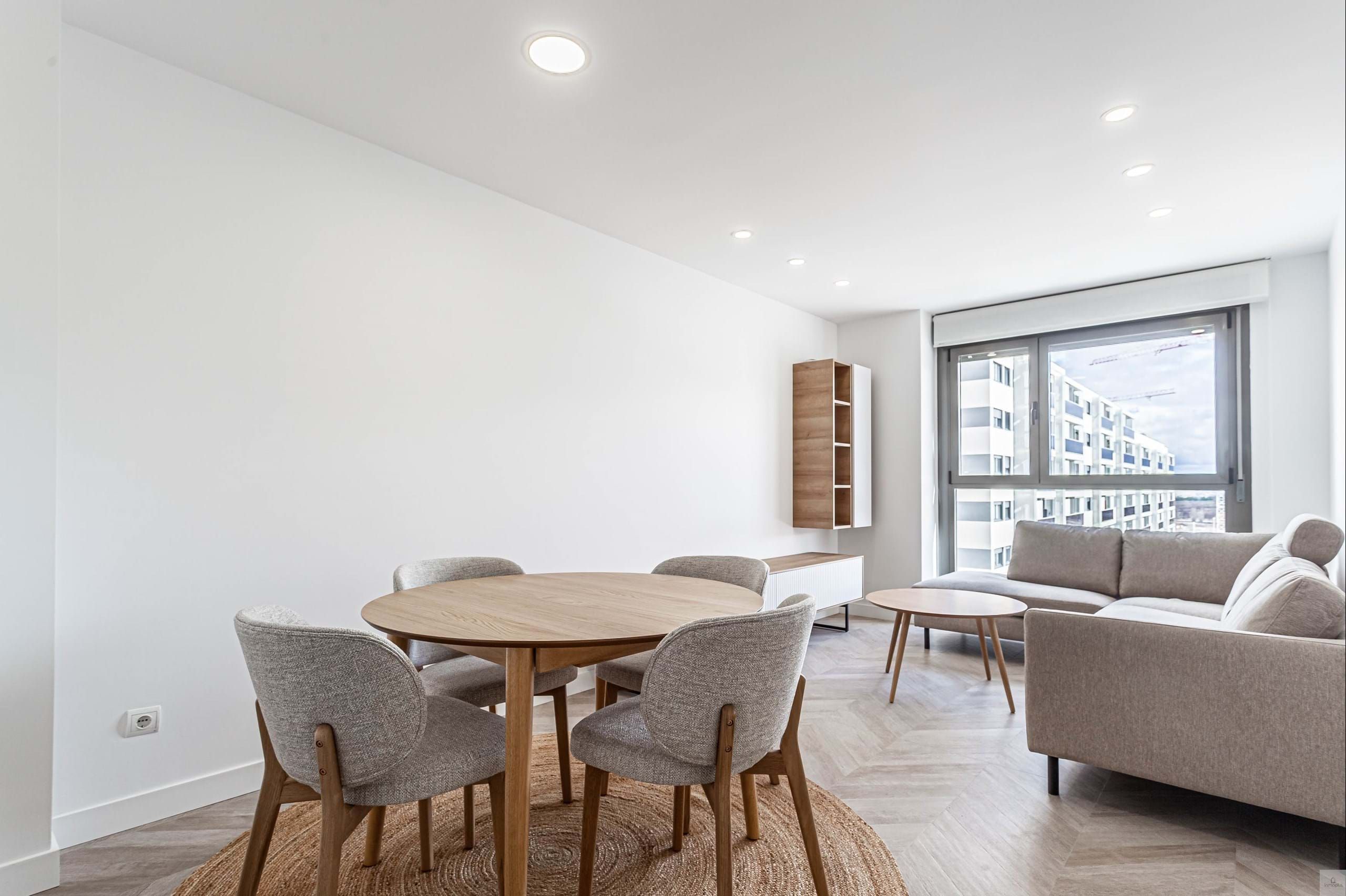 Menjador de Pis de lloguer en  Madrid Capital amb Aire condicionat, Calefacció i Traster