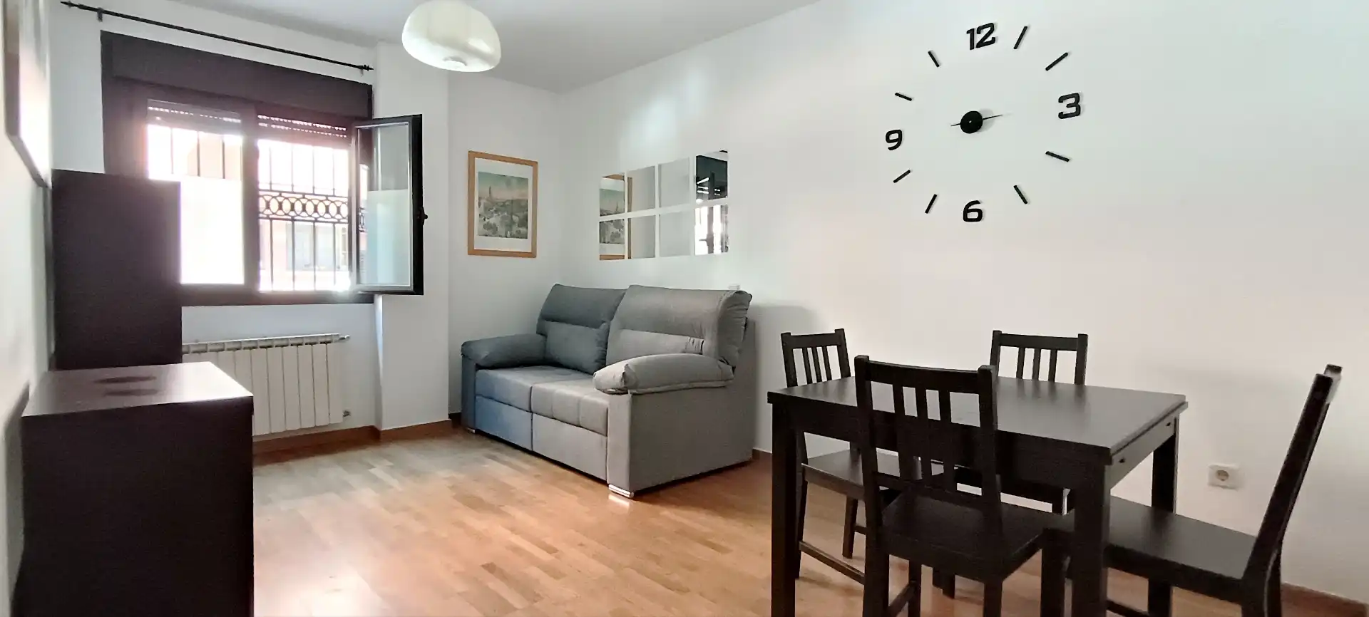 Sala de estar de Piso de alquiler en Las Rozas de Madrid con Parquet y Amueblado