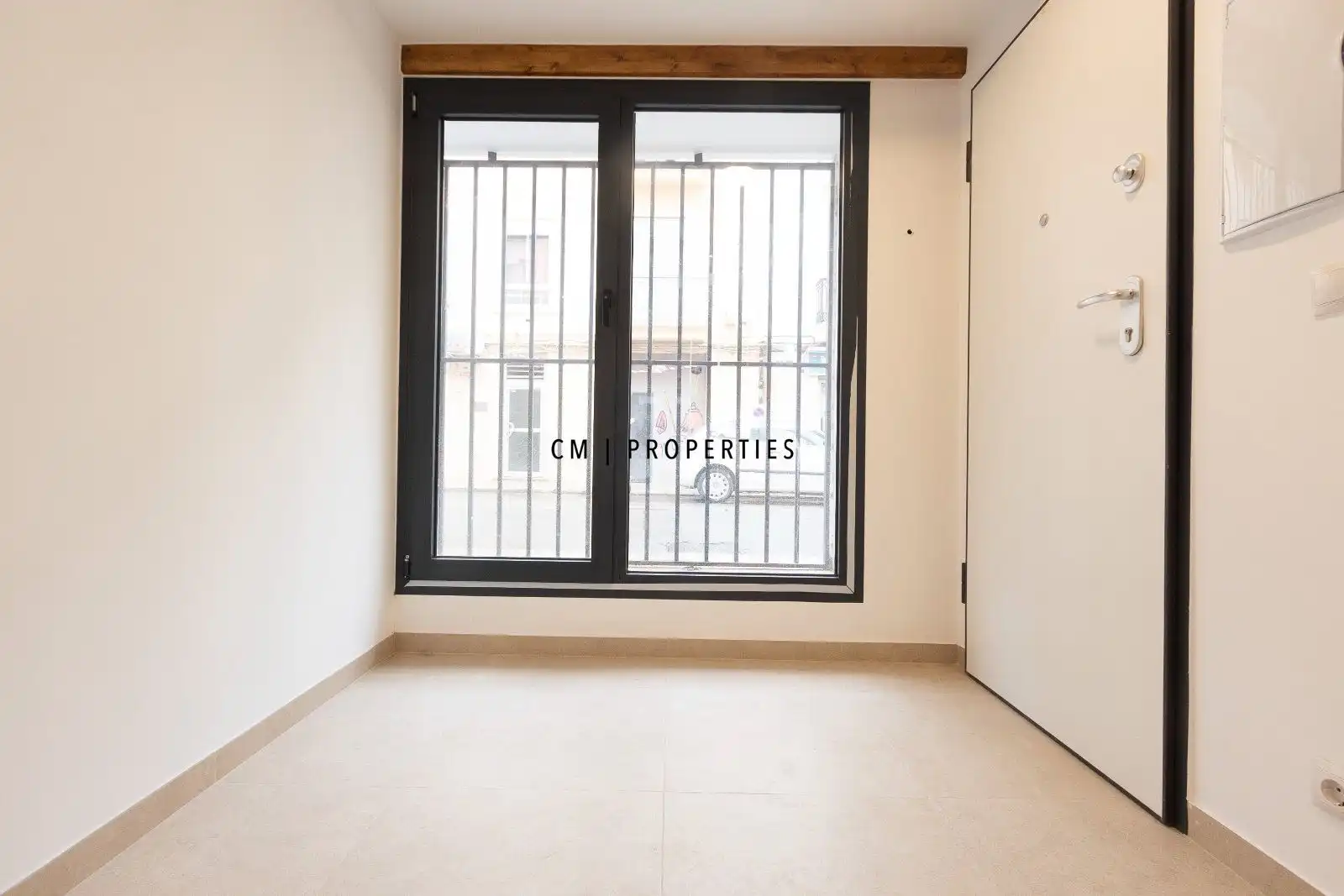 Bedroom of Flat for sale in Valencia  with Air Conditioner, Heating and Swimming Pool