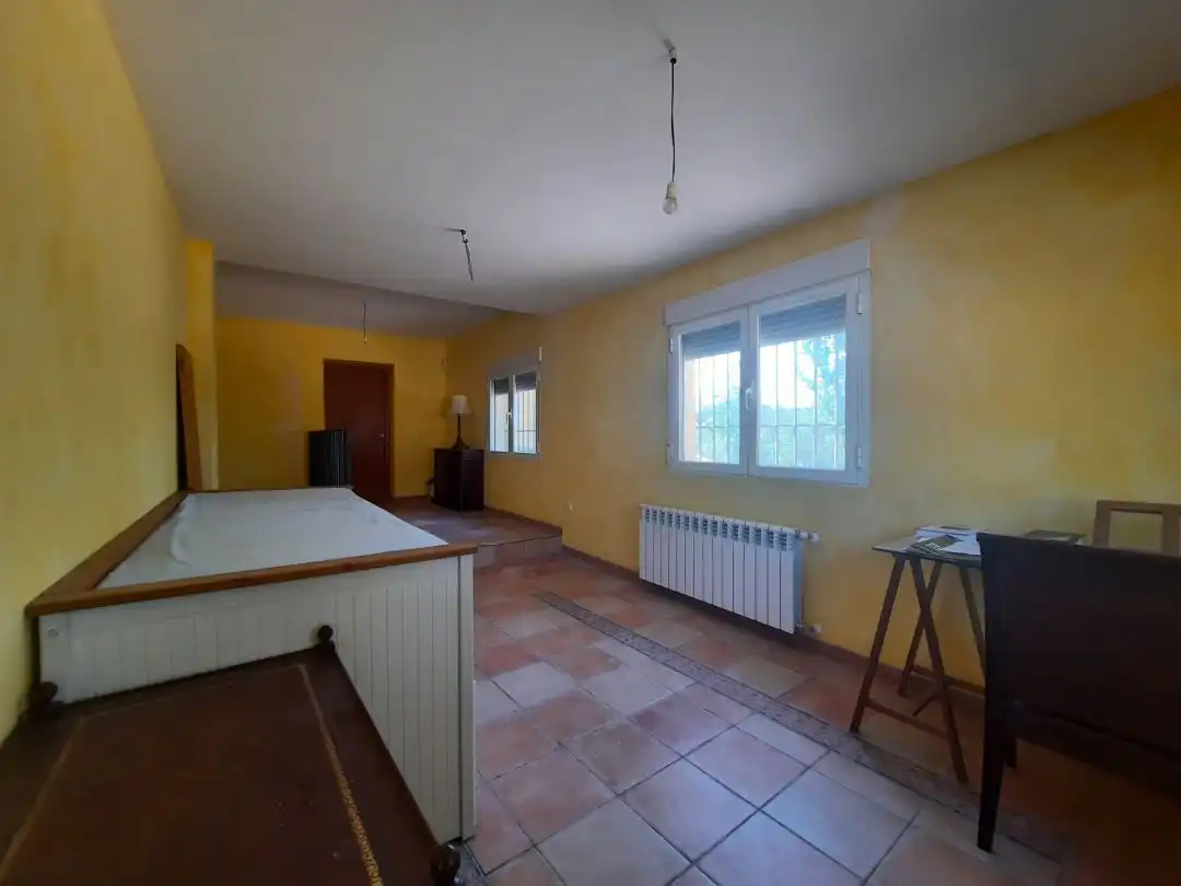 Cocina de Casa o chalet en venta en Escalona con Calefacción, Jardín privado y Terraza
