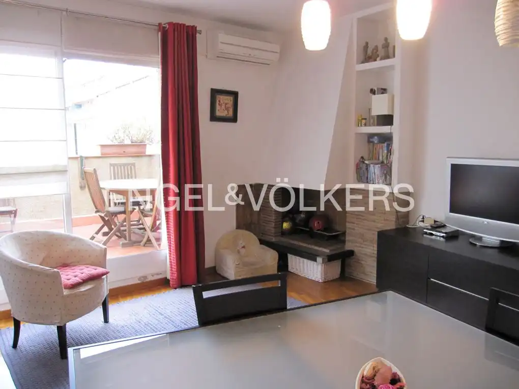 Living room of Flat for sale in Barcelona  with Air Conditioner, Heating and Parquet flooring