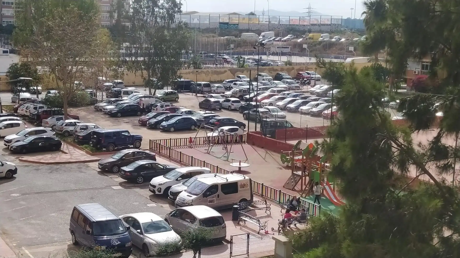 Aparcament de Pis en venda en Málaga amb Aire condicionat, Jardí privat i Terrassa
