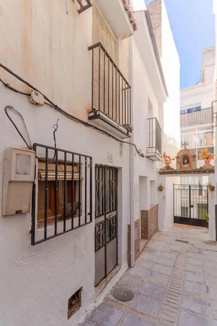 Vista exterior de Casa adosada en venda en Lanjarón