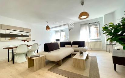 Living room of Flat for sale in Salamanca Capital  with Air Conditioner