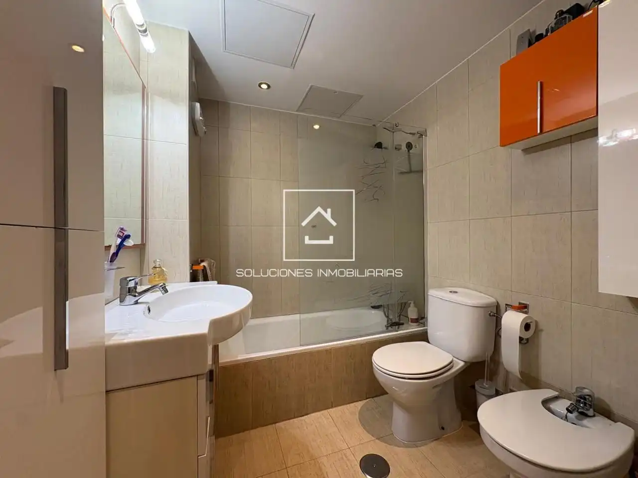 Baño de Piso en venta en Rivas-Vaciamadrid con Aire acondicionado