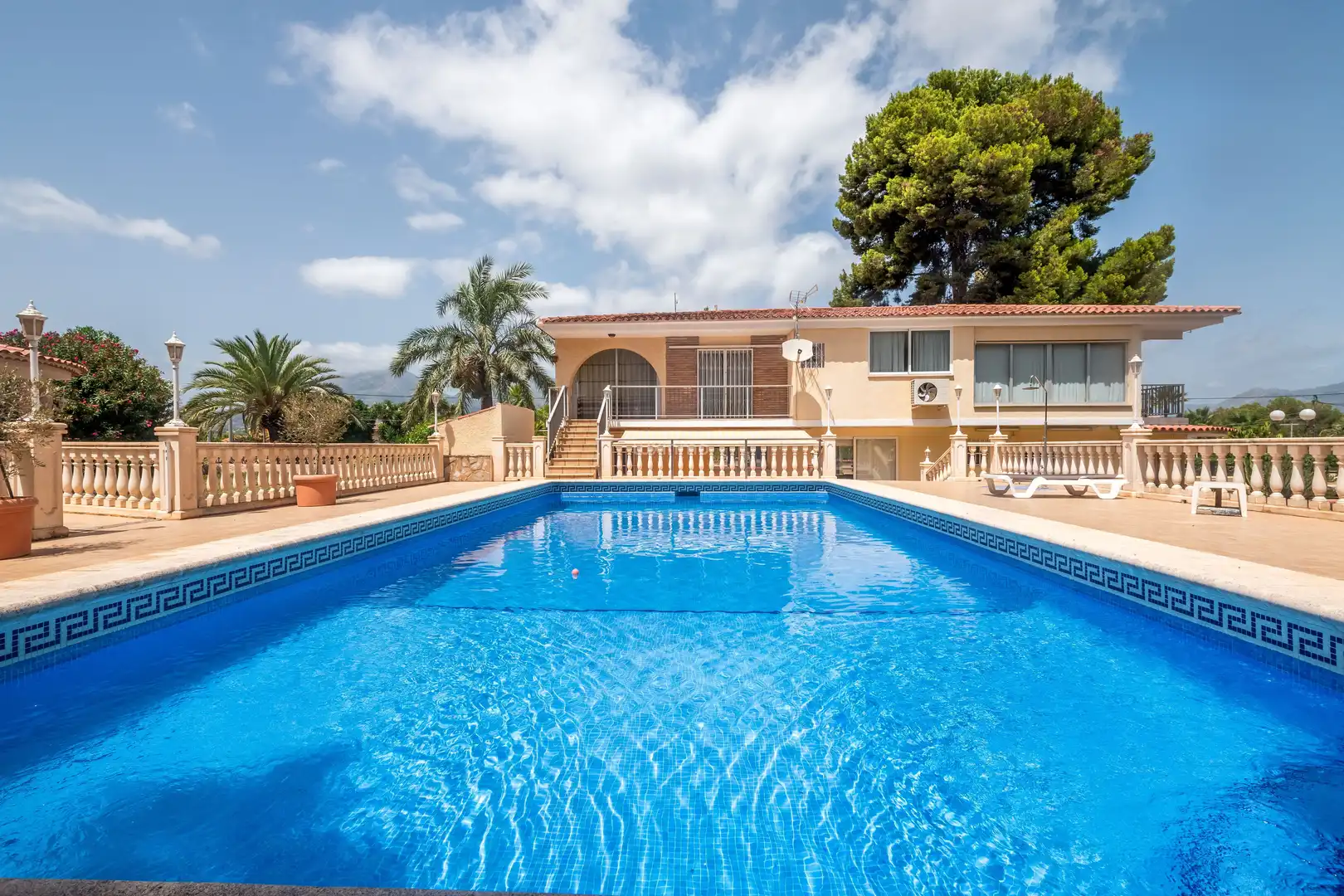 Villa con piscina in vendita a L'Albir