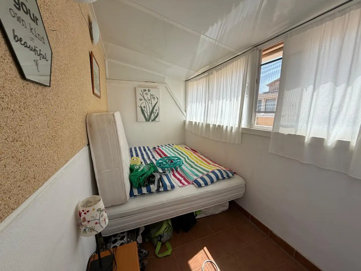 Habitación de Casa adosada en venta en Torrevieja con Jardín privado, Terraza y Amueblado