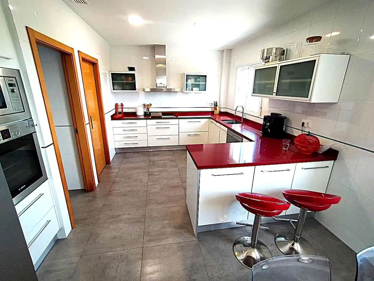 Cocina de Casa o chalet en venta en Oliva con Aire acondicionado, Jardín privado y Terraza