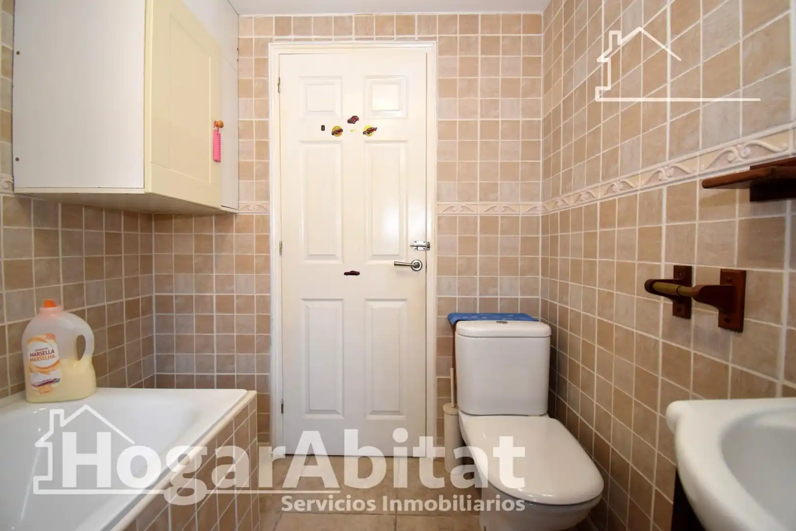 Baño de Casa o chalet en venta en Oliva con Aire acondicionado, Calefacción y Jardín privado