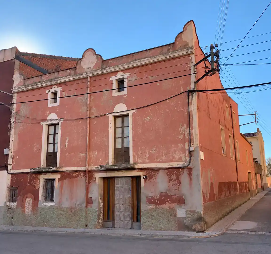Vista exterior de Casa adosada en venda en El Rourell amb Balcó
