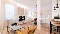 Living room of Flat for sale in  Madrid Capital  with Air Conditioner, Heating and Furnished