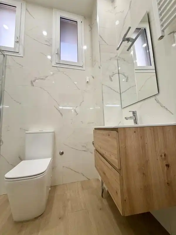 Bany de Loft en venda en Madrid amb Aire condicionat, Calefacció i Moblat