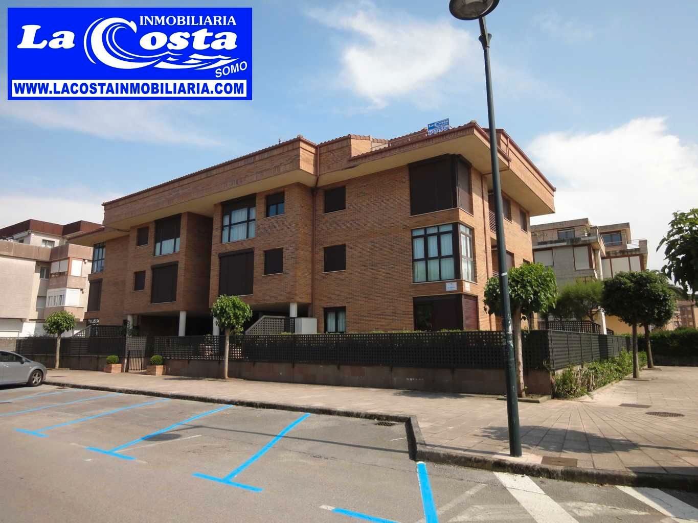 Vista exterior de Piso en venta en Ribamontán al Mar con Calefacción