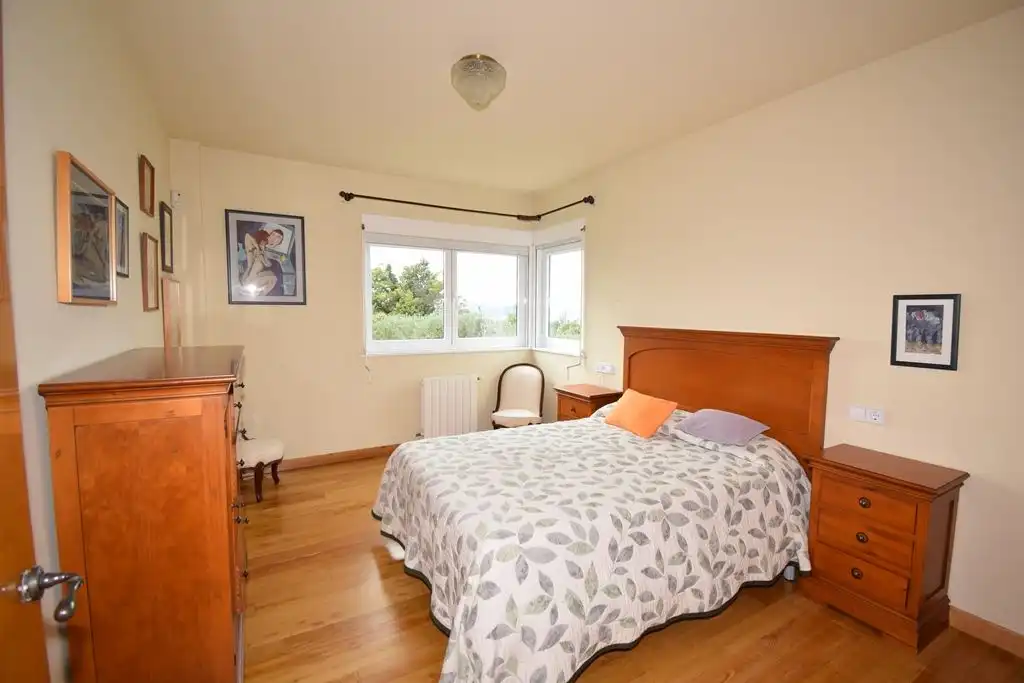 Bedroom of Houses for sale in Miño  with Heating, Parquet flooring and Storage room
