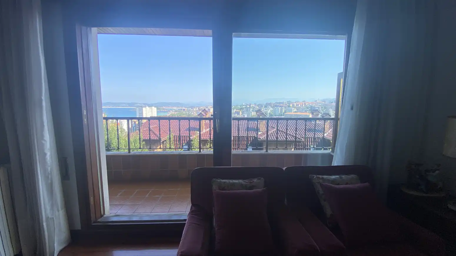 Wohnzimmer von Wohnung zum Verkauf in Santander mit Heizung, Privatgarten und Terrasse