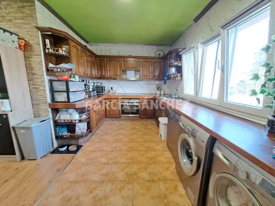 Kitchen of Houses for sale in Boiro  with Private garden, Terrace and Furnished