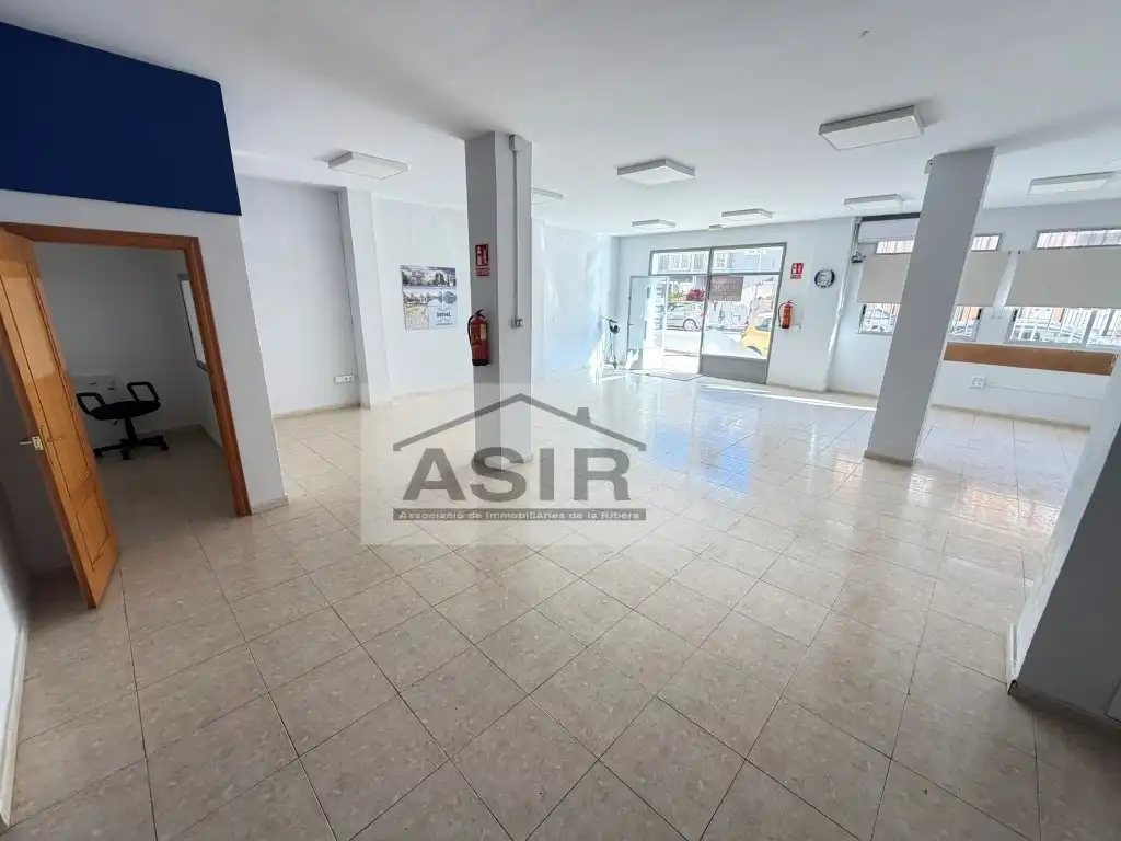 Local comercial en venda a Avenida Mestra Josefina Fernandez, imagen 4