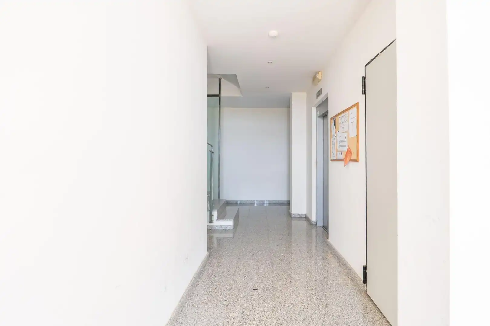 Wohnung zum Verkauf in Deltebre mit Klimaanlage und Gemeinschaftspool
