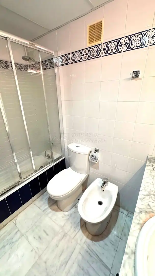Piso con terraza en alquiler en Playa de los Locos, imagen 20
