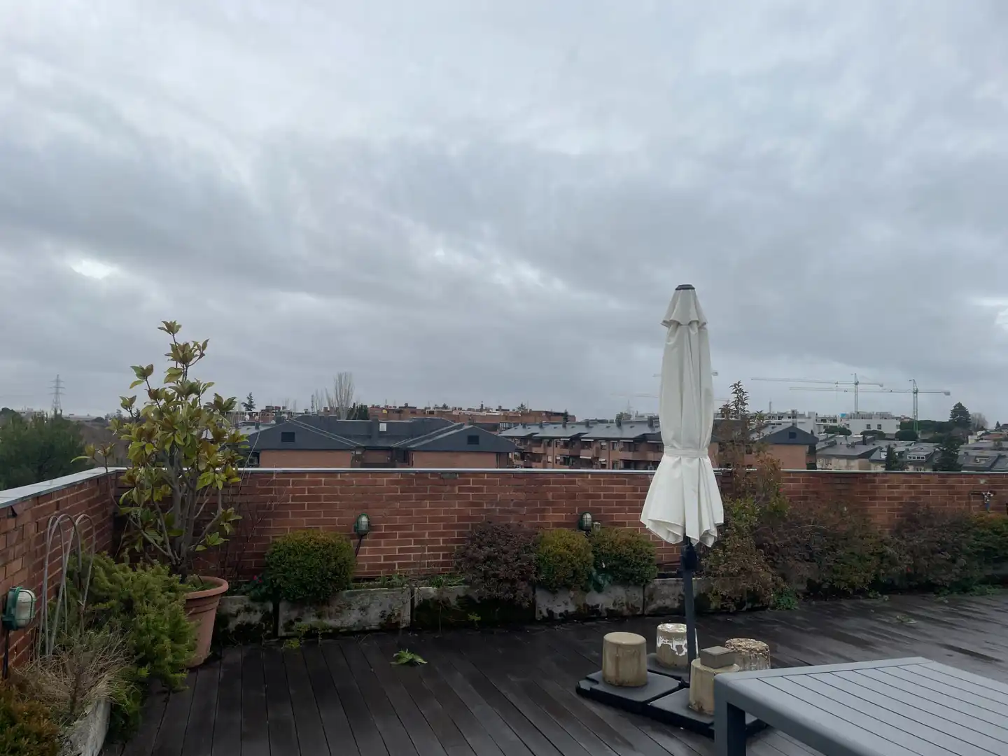 Terraza de Ático en venta en Pozuelo de Alarcón con Aire acondicionado, Calefacción y Jardín privado