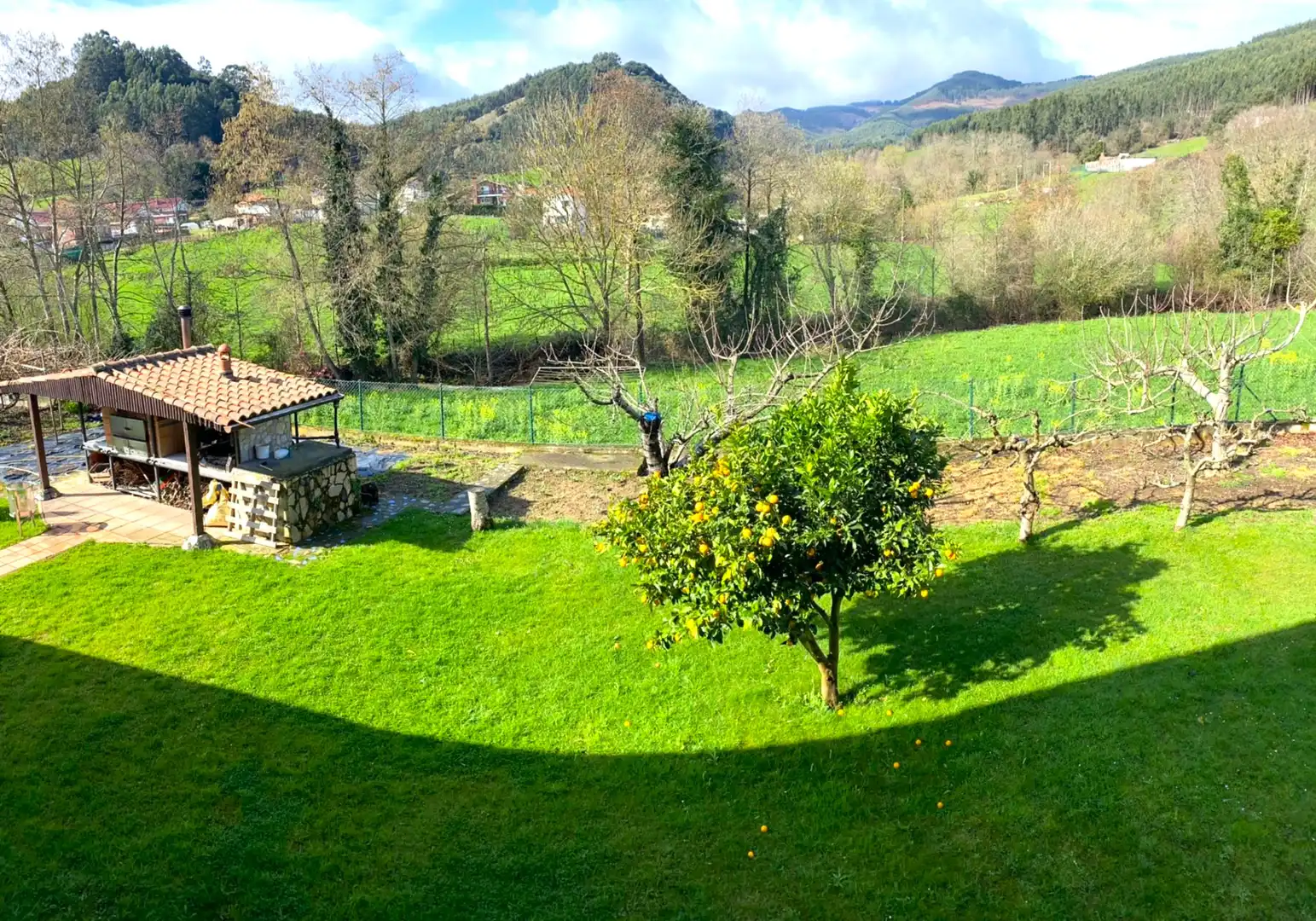 Villa con terrazza in vendita a Barrio Sámano, imagen 5